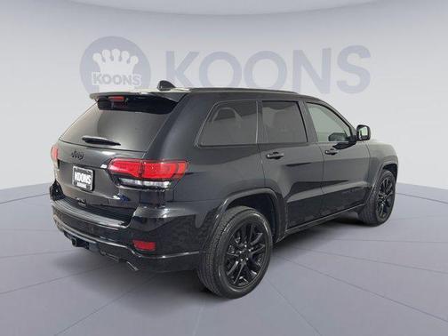 2017 Jeep Grand Cherokee Altitude