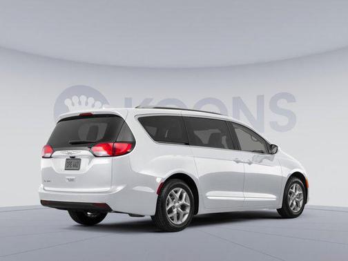 2019 Chrysler Pacifica L