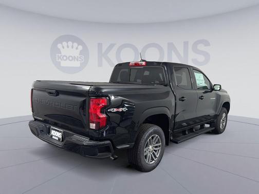 Black 2026 Chevrolet Colorado LT
