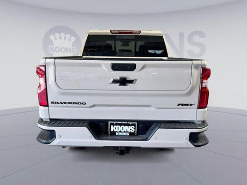 White Sands 2026 Chevrolet Silverado 1500 RST
