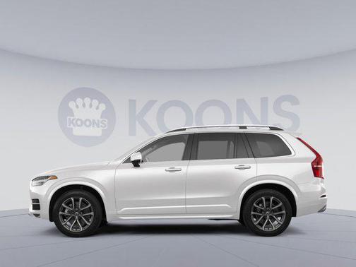 2017 Volvo XC90 T6 Momentum