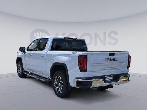 Glacier White Tricoat 2026 GMC Sierra 1500 SLT