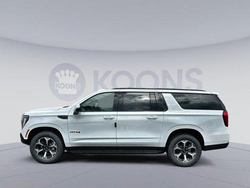2025 GMC Yukon XL 4WD AT4