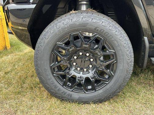 2025 GMC HUMMER EV SUV 2X