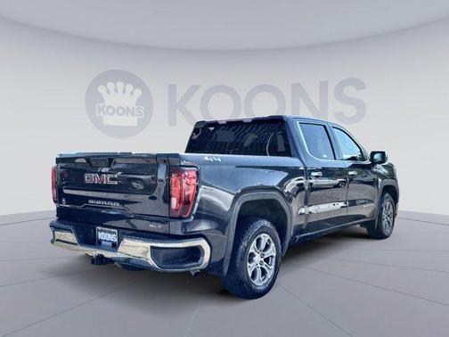2022 GMC Sierra 1500 SLT