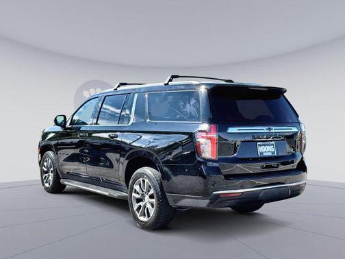 Black 2021 Chevrolet Suburban LT