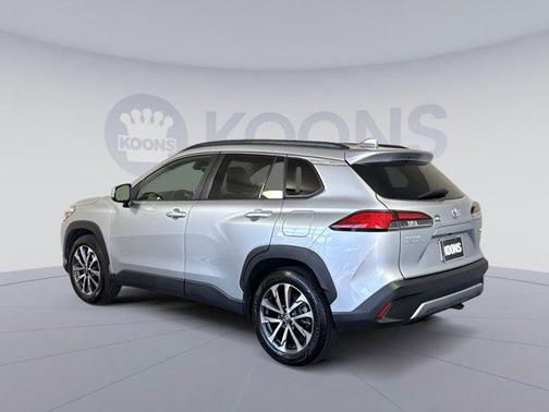 2024 Toyota Corolla Cross XLE