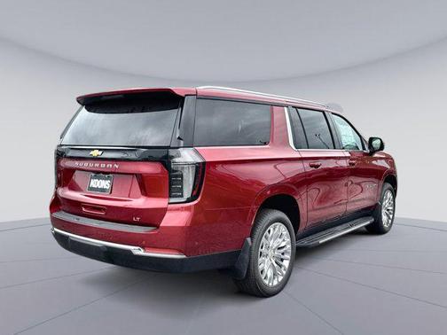 2025 Chevrolet Suburban LT