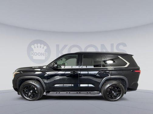 2023 Toyota Sequoia SR5