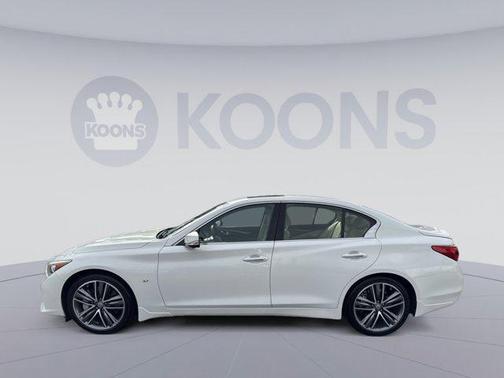 2015 INFINITI Q50 Sport