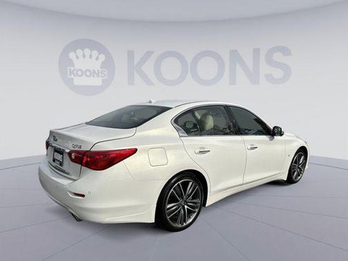 2015 INFINITI Q50 Sport