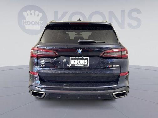 2021 BMW X5 M50i