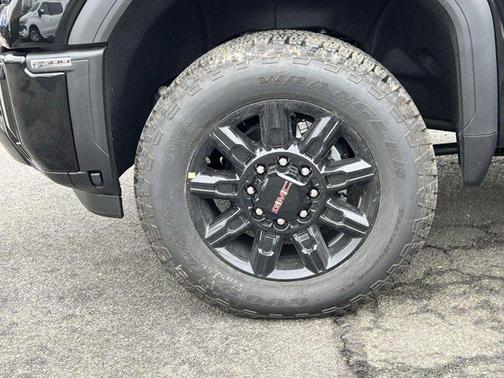 2025 GMC Sierra 2500 AT4