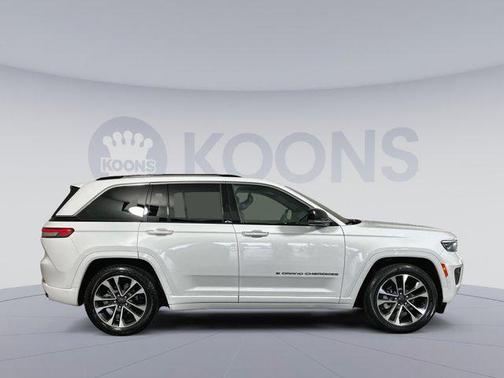 2022 Jeep Grand Cherokee Overland