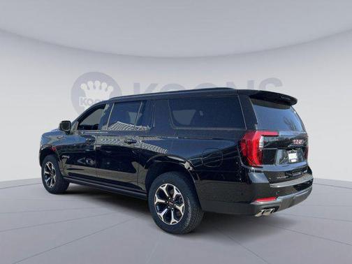 2025 GMC Yukon XL 4WD AT4