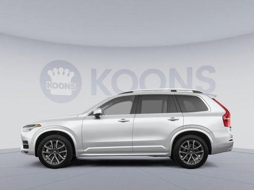 Crystal White Metallic 2022 Volvo XC90 T6 Momentum