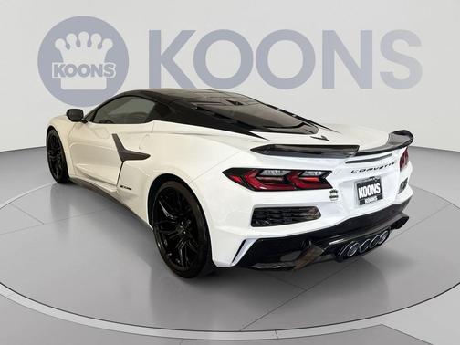 Arctic White 2023 Chevrolet Corvette Z06