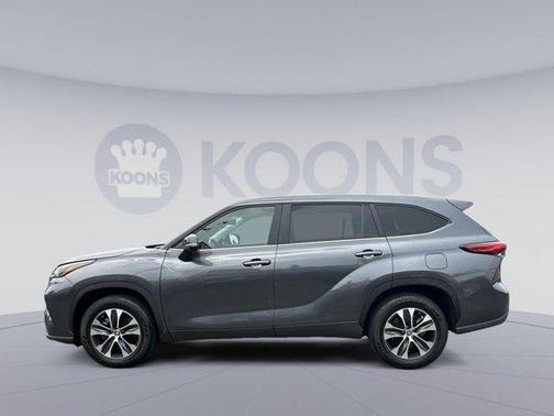 2023 Toyota Highlander Hybrid XLE