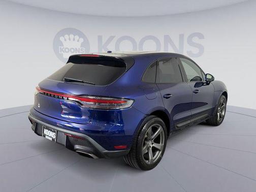 2022 Porsche Macan Base