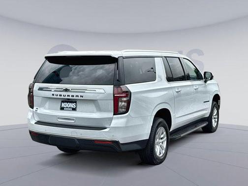 2023 Chevrolet Suburban LS