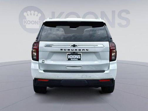 2023 Chevrolet Suburban LS