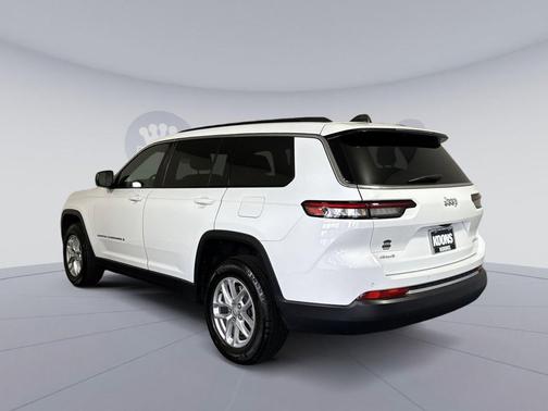Bright White Clearcoat 2025 Jeep Grand Cherokee L Laredo