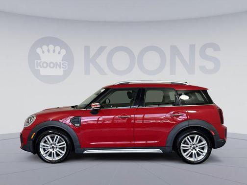 Chili Red 2022 MINI Countryman Cooper