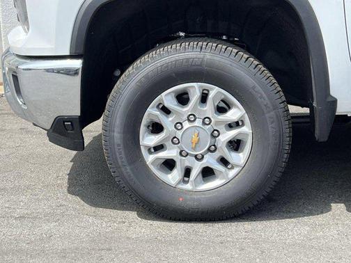 2025 Chevrolet Silverado 3500 WT