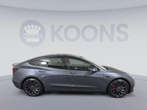 Midnight Silver Metallic 2023 Tesla Model 3 Performance