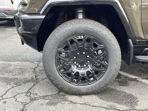 2025 GMC HUMMER EV SUV 2X
