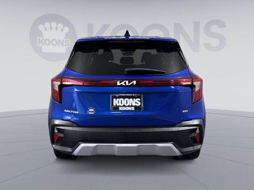 Neptune Blue 2024 Kia Seltos LX