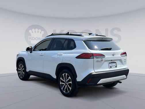 2022 Toyota Corolla Cross XLE