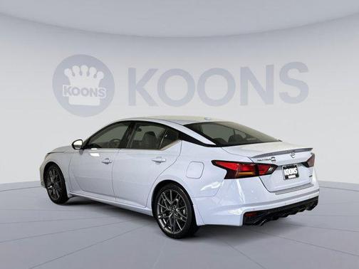 2023 Nissan Altima SR VC-Turbo FWD