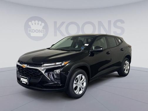 Mosaic Black Metallic 2026 Chevrolet Trax LS