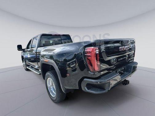 2025 GMC Sierra 3500 Denali