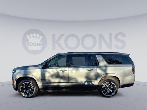 2025 Chevrolet Suburban RST