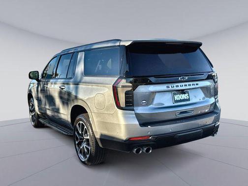 2025 Chevrolet Suburban RST