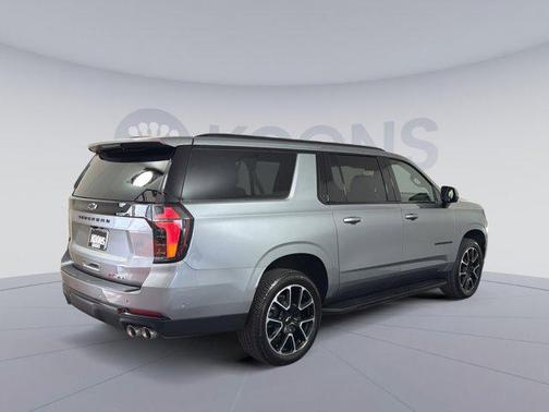 2025 Chevrolet Suburban RST