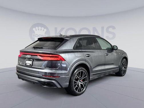 2021 Audi Q8 55 Premium Plus