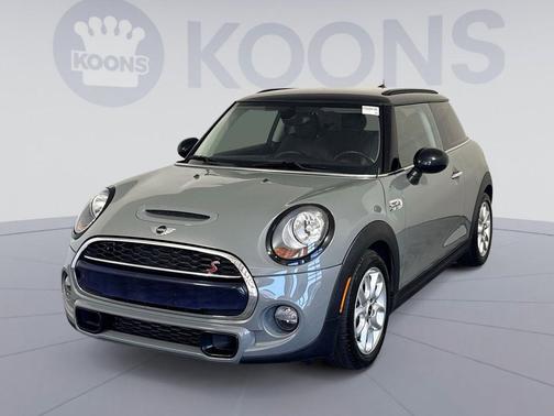 Gray Metallic 2018 MINI Hardtop Cooper S