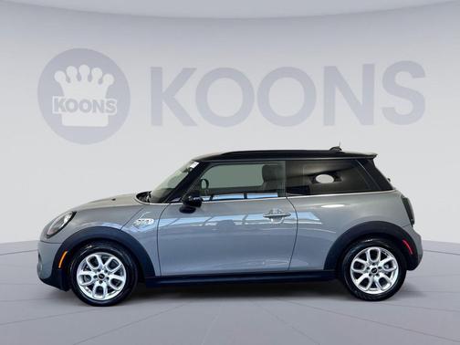 Gray Metallic 2018 MINI Hardtop Cooper S