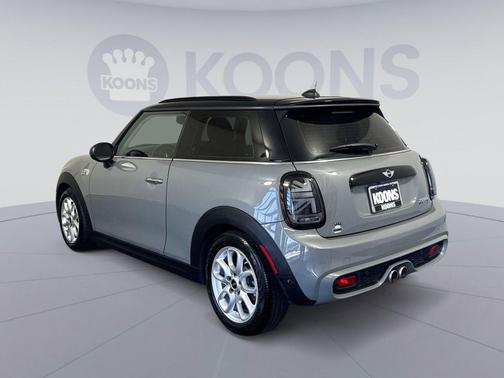 Gray Metallic 2018 MINI Hardtop Cooper S