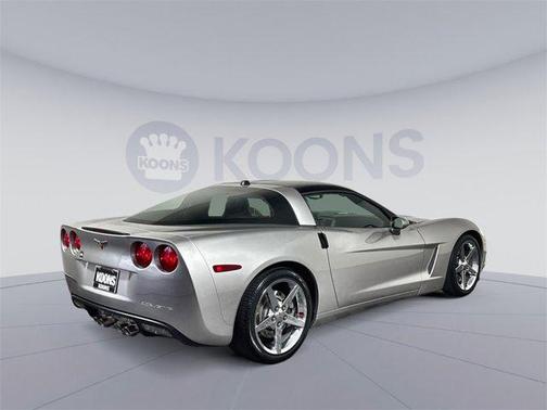 2005 Chevrolet Corvette Base