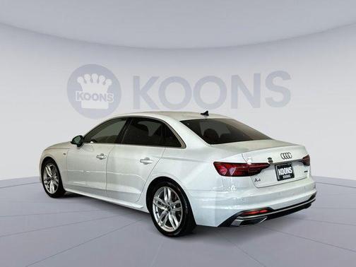 2022 Audi A4 45 S line Premium Plus