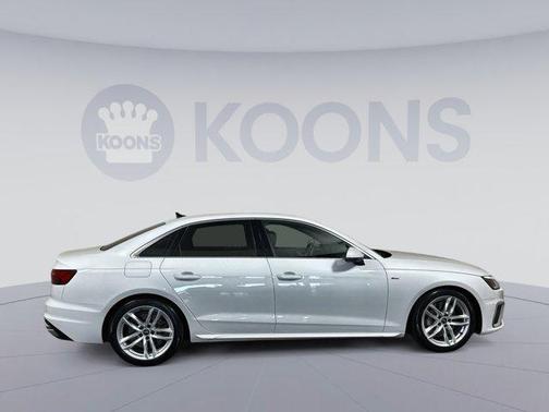 2022 Audi A4 45 S line Premium Plus