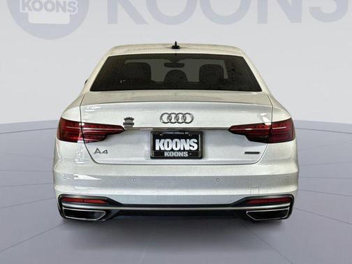 2022 Audi A4 45 S line Premium Plus