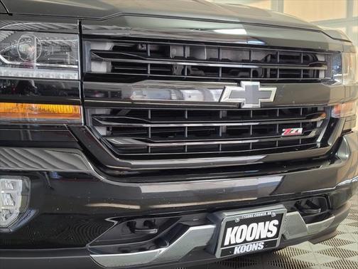 Black 2017 Chevrolet Silverado 1500 2LT