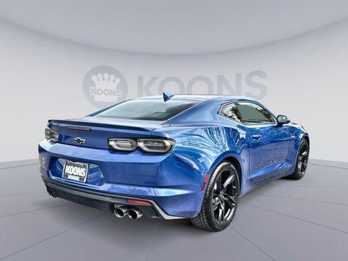 2022 Chevrolet Camaro RWD Coupe LT1