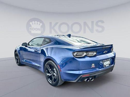 2022 Chevrolet Camaro RWD Coupe LT1