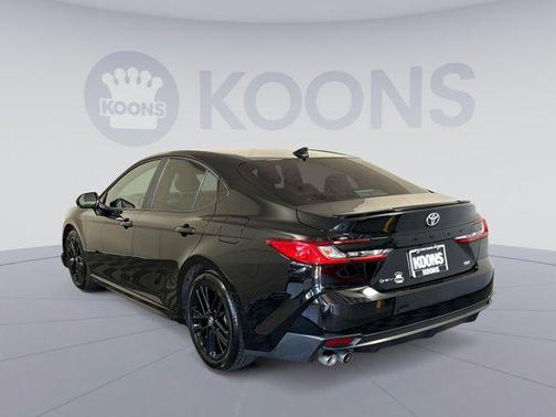 Midnight Black Metallic 2025 Toyota Camry SE